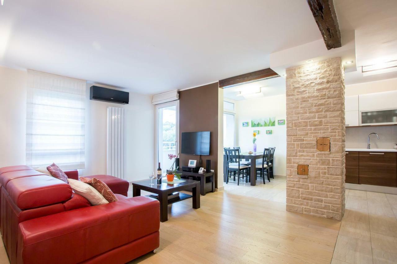 Luxury Apartment Sea プーラ エクステリア 写真